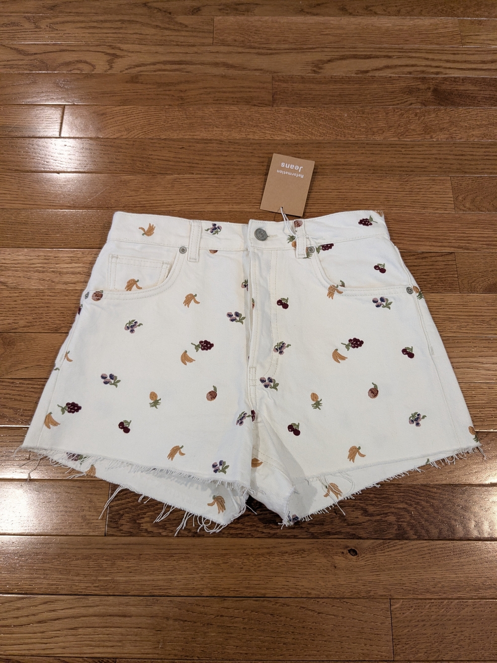Reformation Charlie Fruit Loops High Rise White Embroidered Jean Shorts Size 26